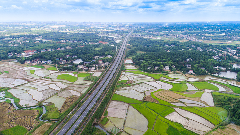 17、芙蓉大道湘陰段道路工程（3）.jpg